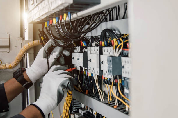 Best Licensed Electrician  in Tres Arroyos, NM